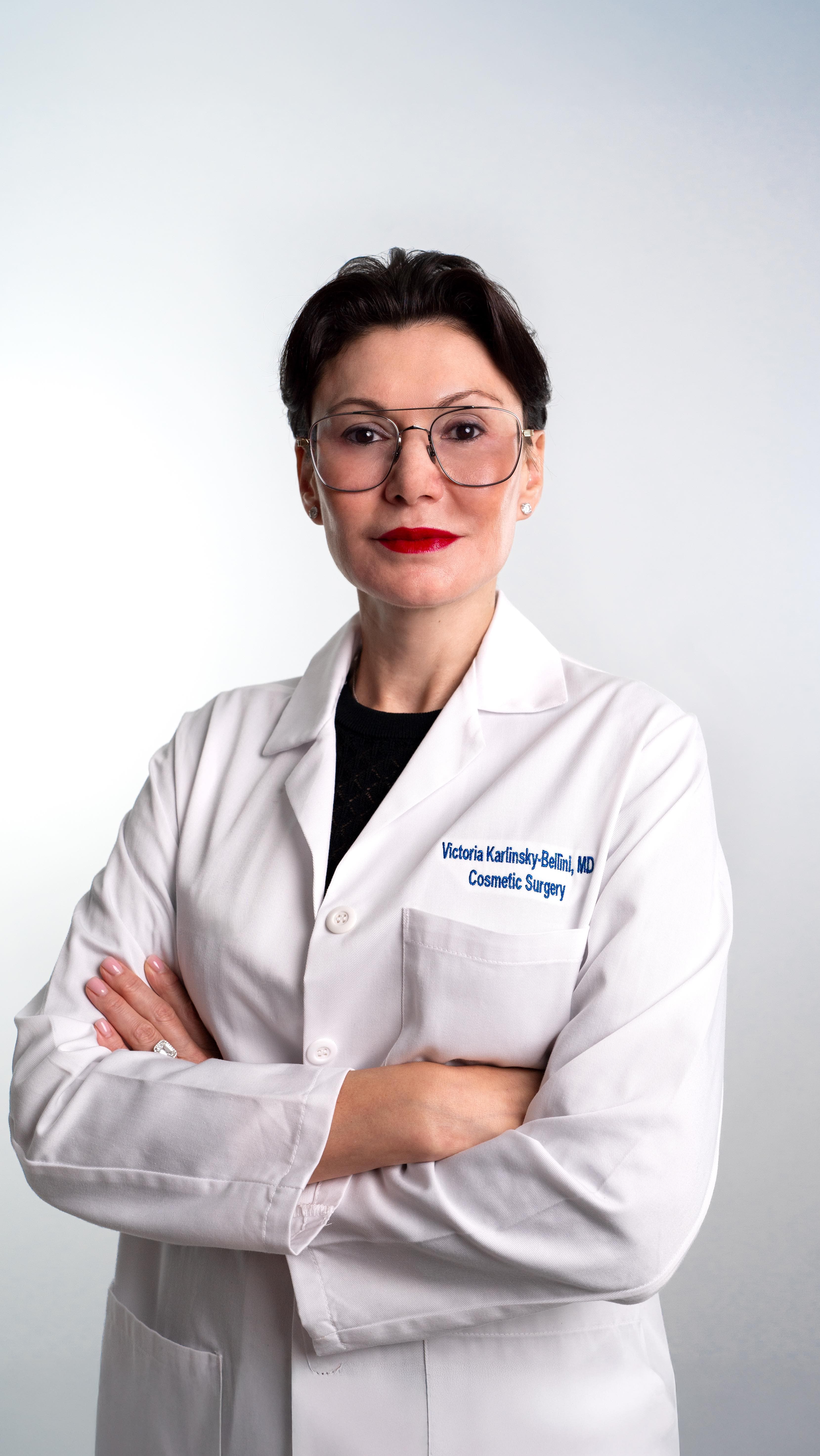 Can I Smoke Before Surgery?

Dr. Karlinsky explains why smoking before surgery isn’t safe and how it