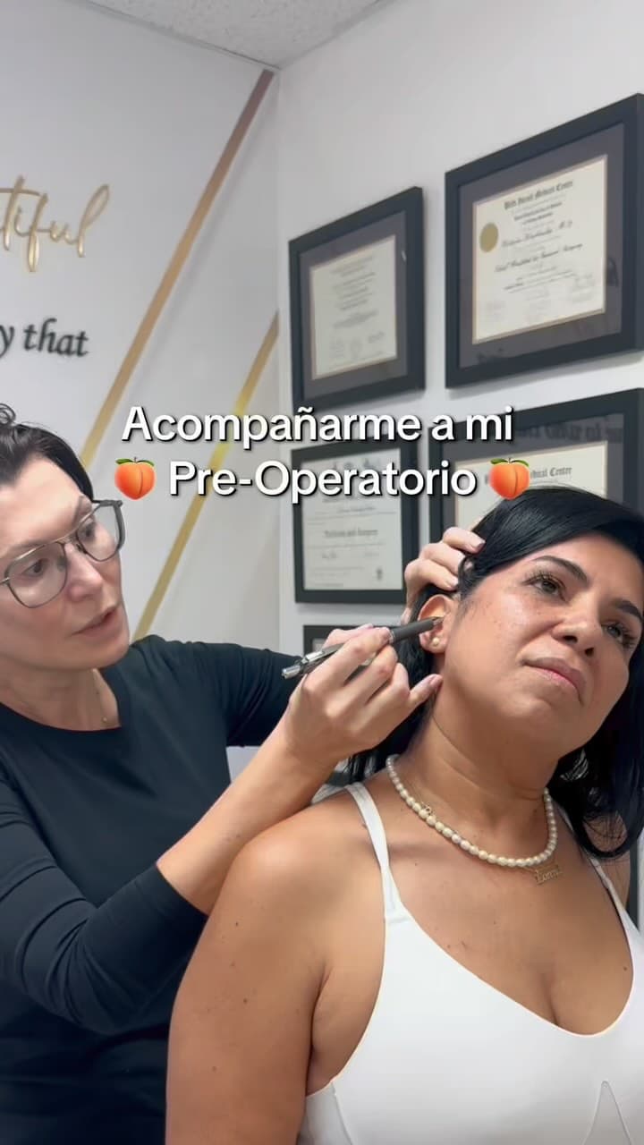 Te muestro como es la cita antes de tu cirugia 🥳🍑 Clínica: @alluringplasticsurgery Cirujana: @drka