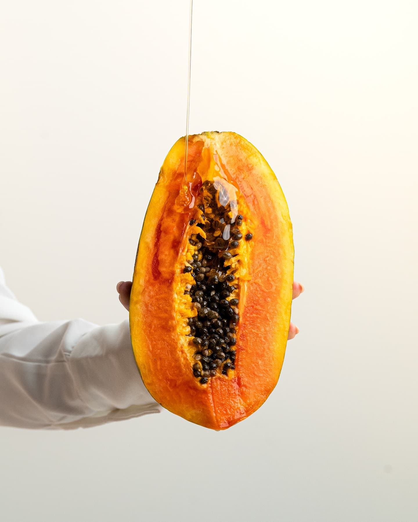 Golden drips and juicy curves🍯 
This summer, refresh your confidence in the most intimate way.🔥 

