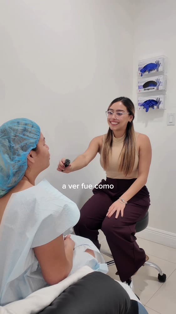 After dedicating years to her family, she decided it was time to choose herself too 🤍
A mom of 6, t