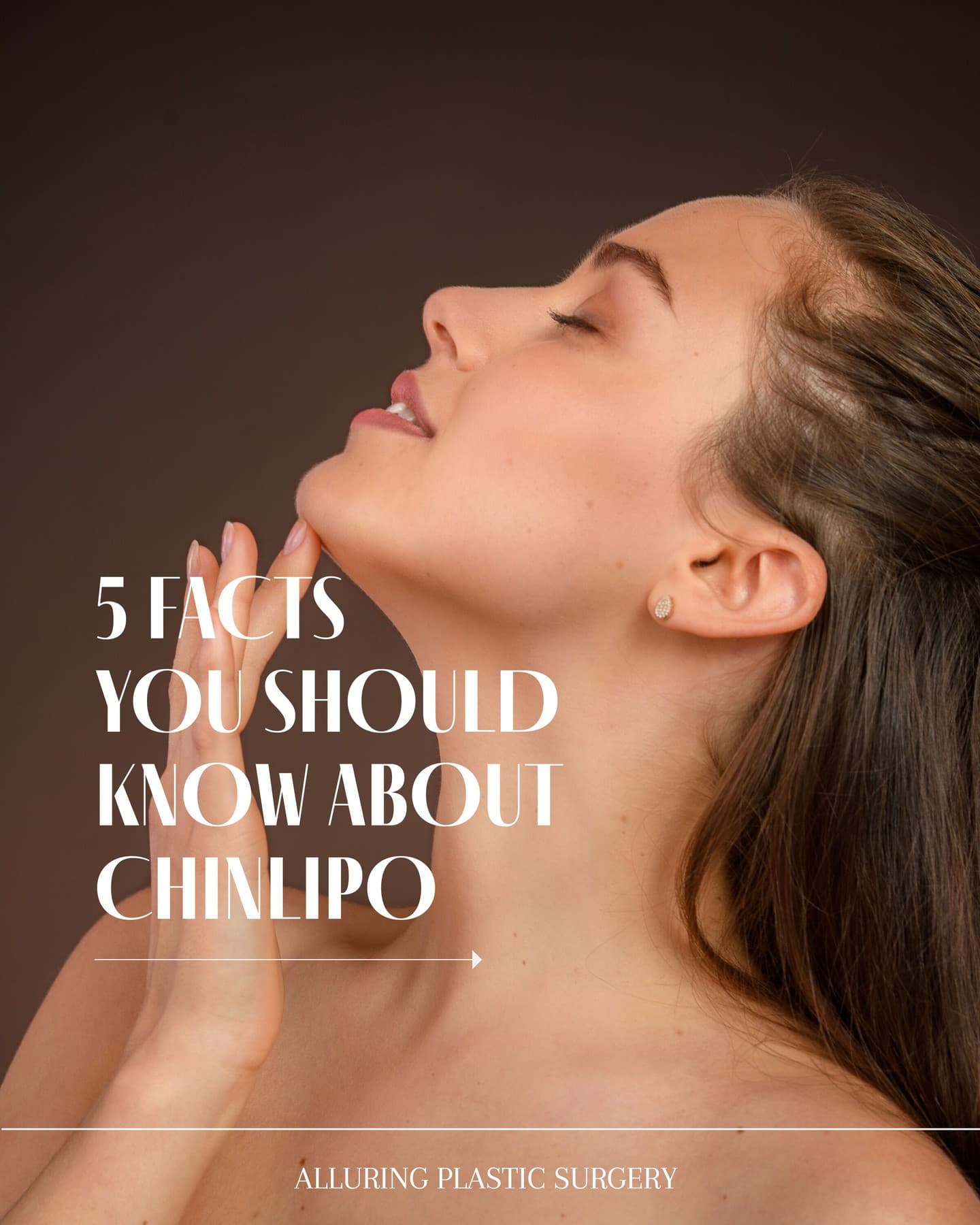 👋 Thinking about getting rid of that double chin? Here's what you need to know before booking:
1️⃣